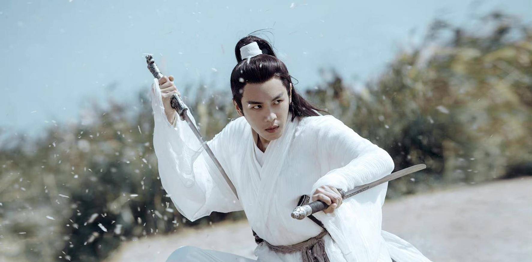 徐凤年入北莽之后做了不少事情,比如杀陶潜稚,诛谢灵,对抗野牛群救了