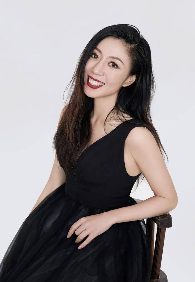 周小飞,中国内地女演员,代表作:《一代宗师》,《月上重火》,《武神赵