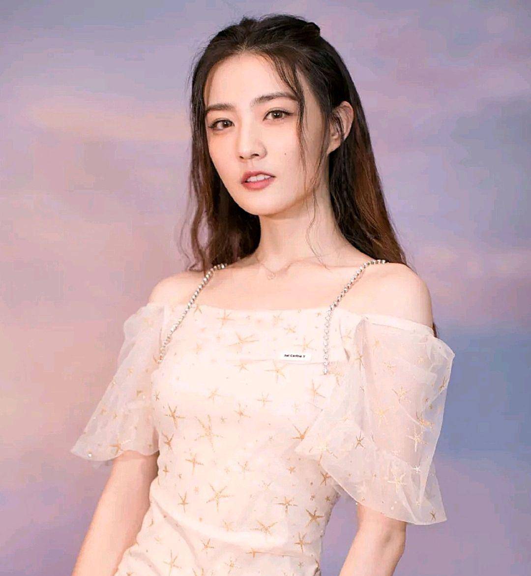 徐璐的颜你get到了吗?_五官_气质_满分