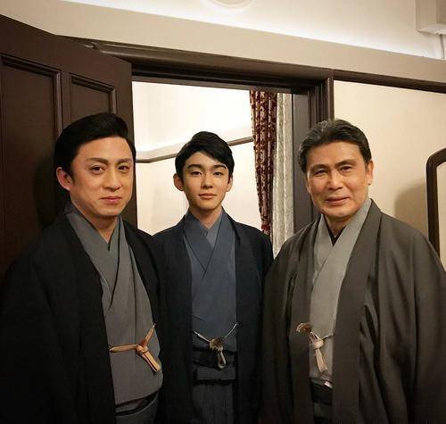 藤间斋与香川政明 门当户对 的竹马友谊 颜值与实力更般配 世家 团子 市川