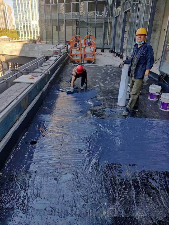 防水涂料施工注意事项及防治措施_漆膜_基层_表面