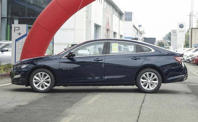 17万跌到13万多 169马力 9at 油耗低至7 3l 这些中级车真划算 乐惠车