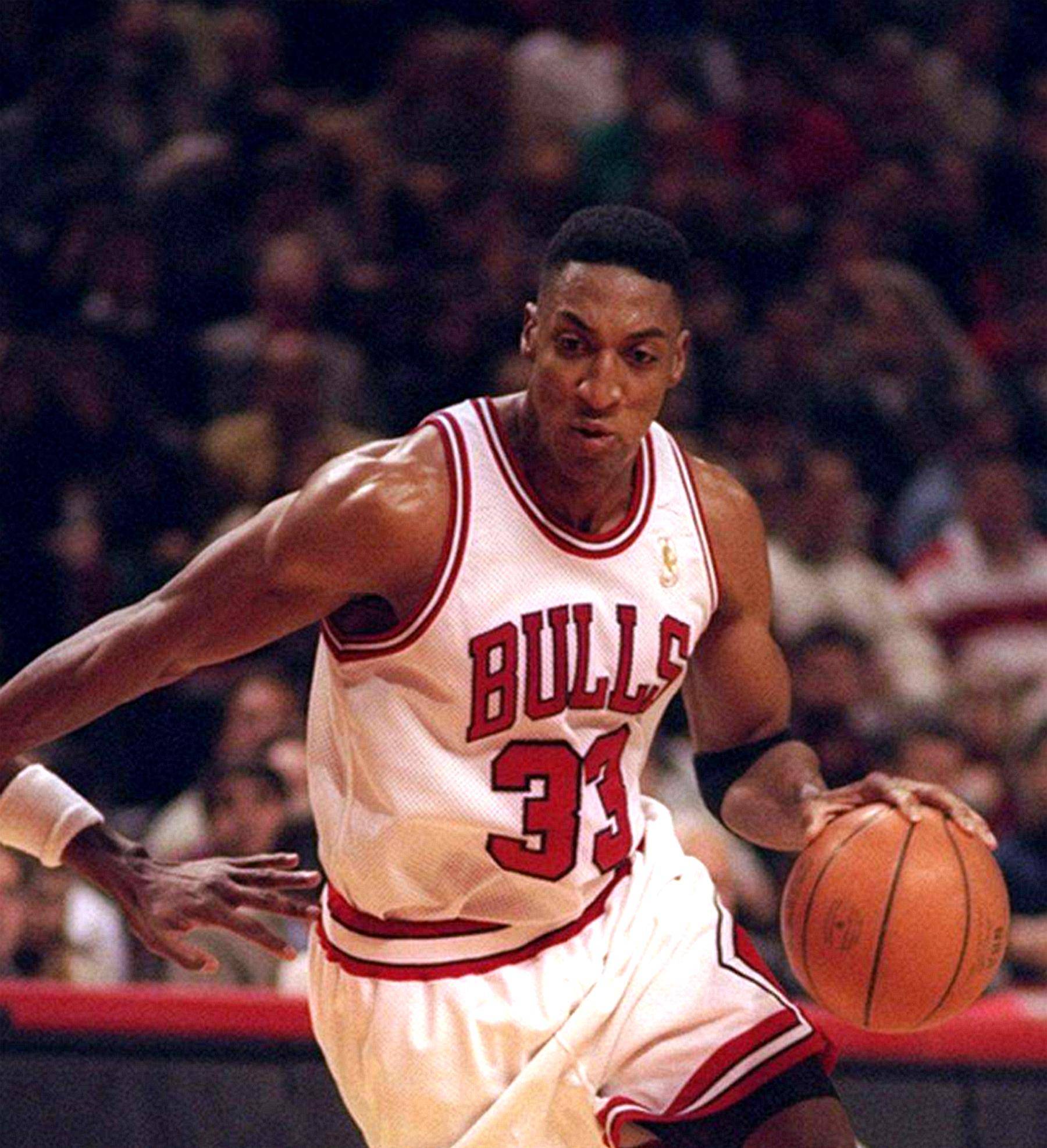 乔丹1993年退役,皮蓬一个人带队表现如何?_公牛_赛季_球员