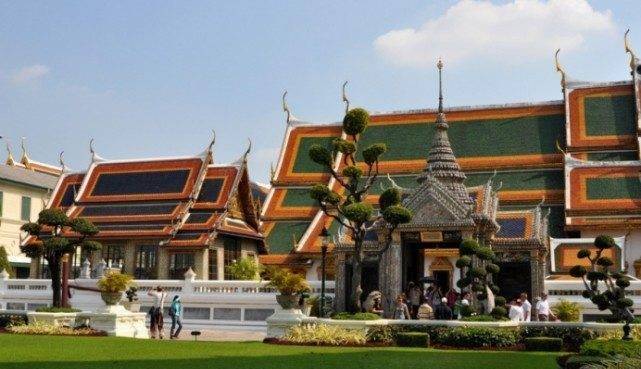 中国游客去泰国吃自助，把当地老板吃笑了，这是怎么回事？