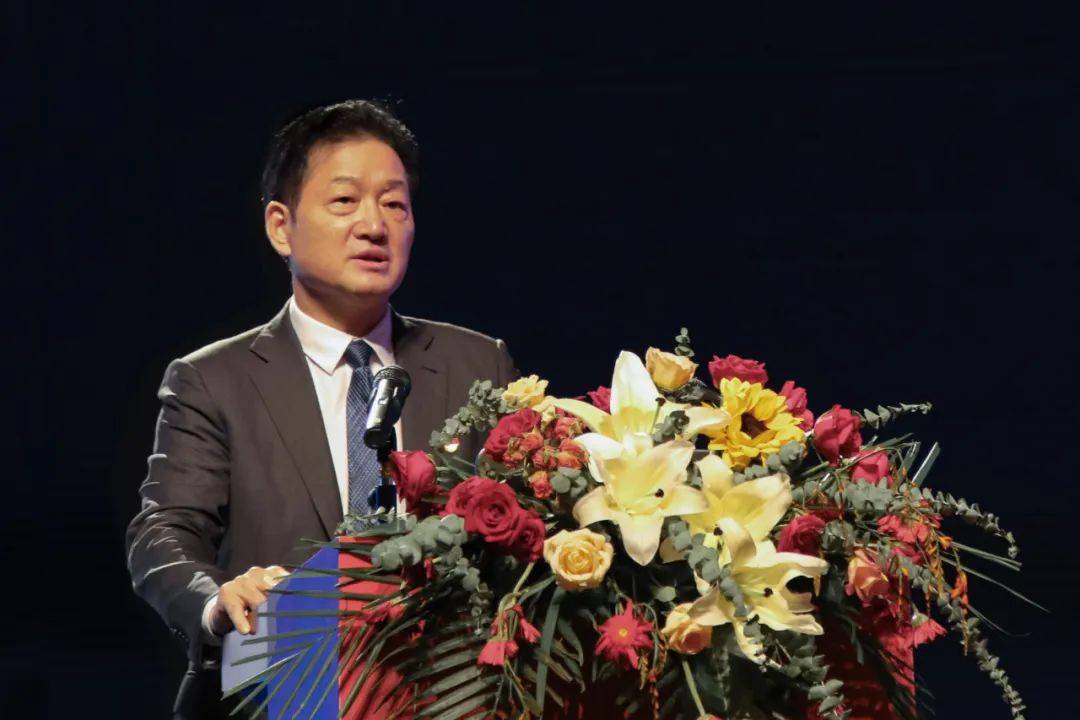 牧原董事长秦英林荣获南阳市2021年度"功勋企业家"奖项_发展_创新