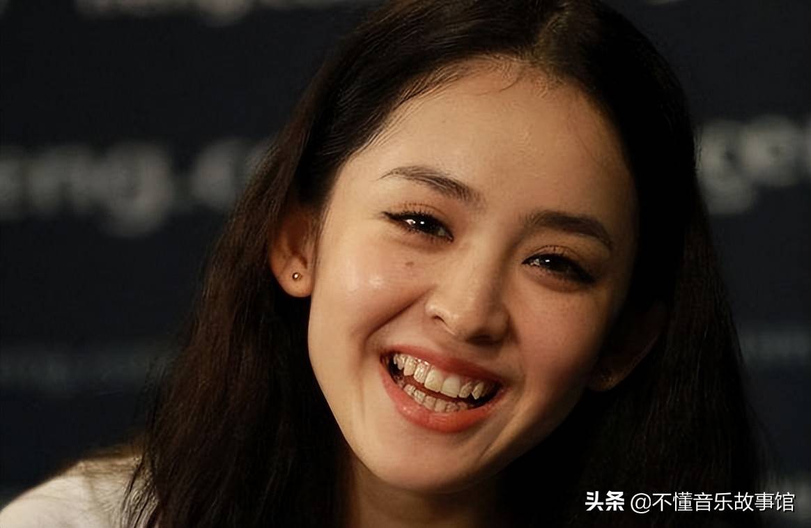 中国十大素颜美女明星,一个女人的美貌,素颜是衡量的标准_身材苗条