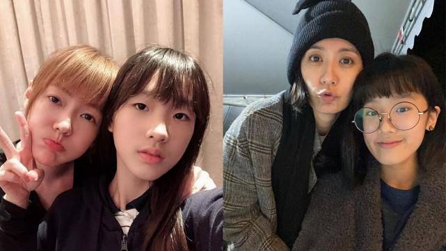 助力女儿进娱乐圈?贾静雯母女同台似同龄人