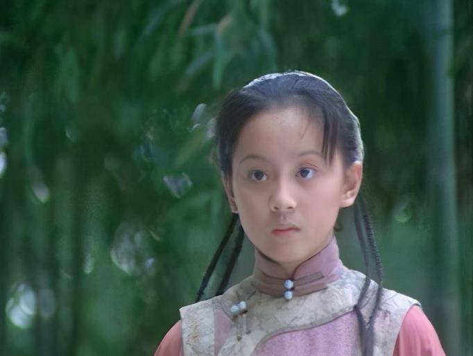 她是童星出道,与释小龙是荧幕初恋,嫁给男子老公后怎么样了_叶彤_成功