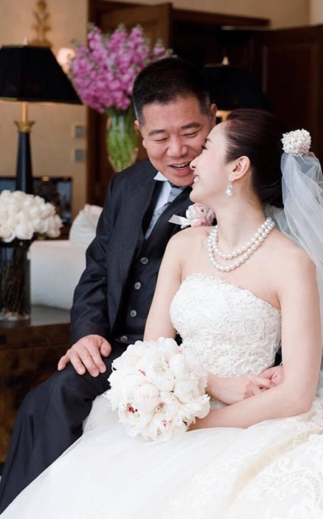 事业正好时嫁富豪马廷强,婚后生三娃,生活幸福甜蜜_弟弟_李颖_哥哥