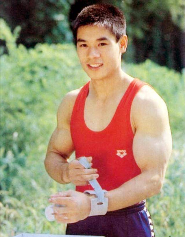 原创还记得陈永妍与李宁相恋44岁生了第二个孩子如今依旧风韵不减