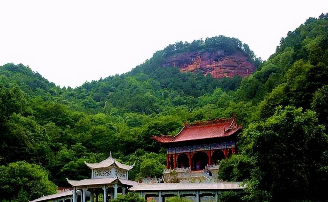 甘肃有一座寺庙：群山环绕，山风吹来，松涛阵鸣，人称净土松涛