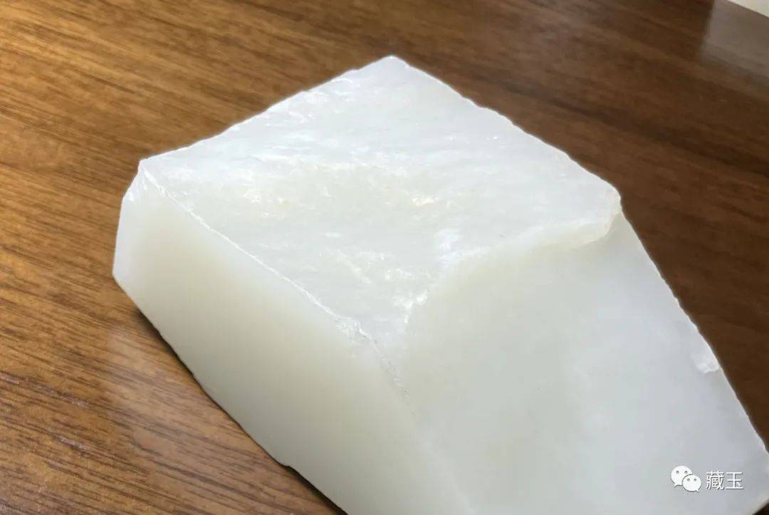 好玉出新疆于田有羊脂