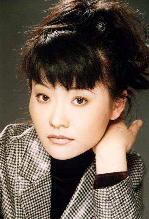 央视新闻主播胥午梅近况她是从安徽走出来的知名央视主持人