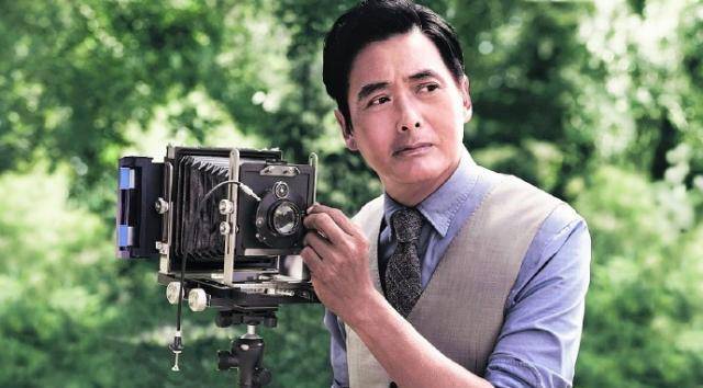 明星公益背后:发嫂支持周润发捐家产,张国立邓婕认养绿地十几年_夫妇