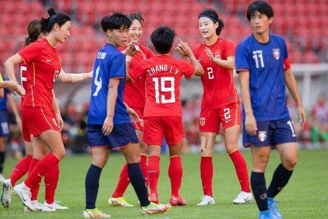 女足四强赛日本女足对中国女足 北方体育新闻网