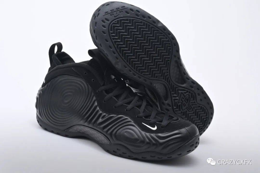 耐克蚊香喷泡nikeairfoampositepro黑白篮球鞋