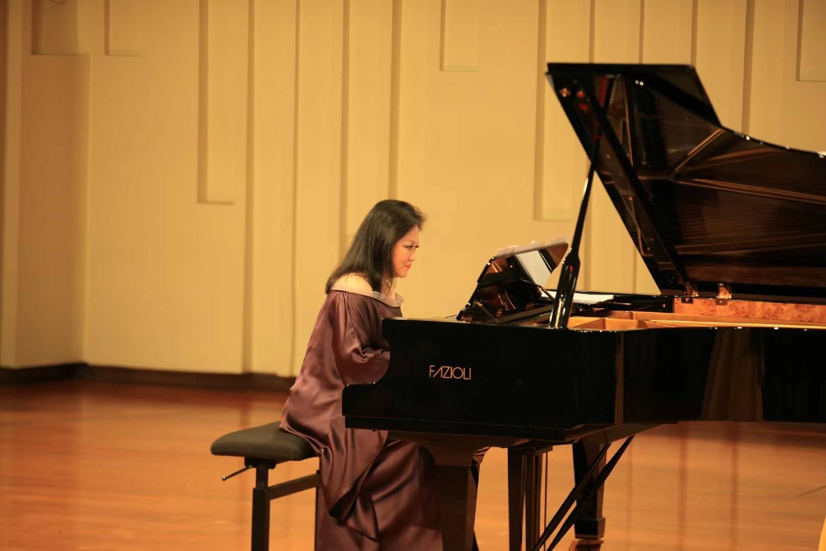 黄璐博士中外经典艺术歌曲音乐会全国百场巡演宜兴站圆满成功