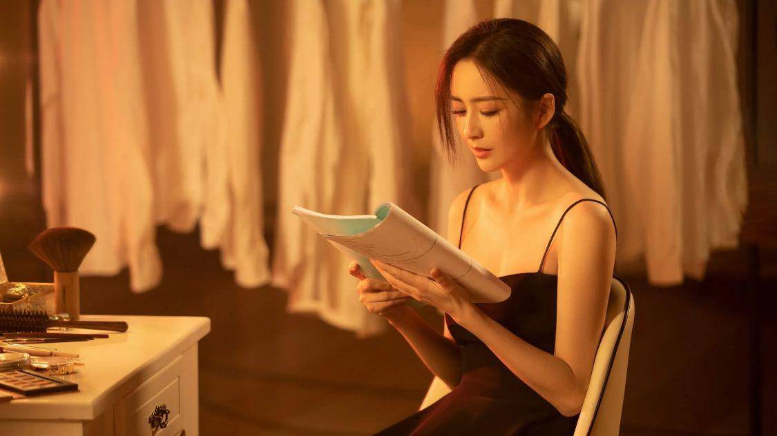 原创为什么说佟丽娅是好母亲？宁可牺牲婚姻，也要保护孩子的身心健康