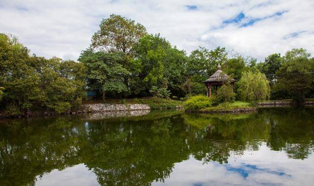 原名程村，千年历史！安徽一古村落，自然环境优美，人文景观丰富