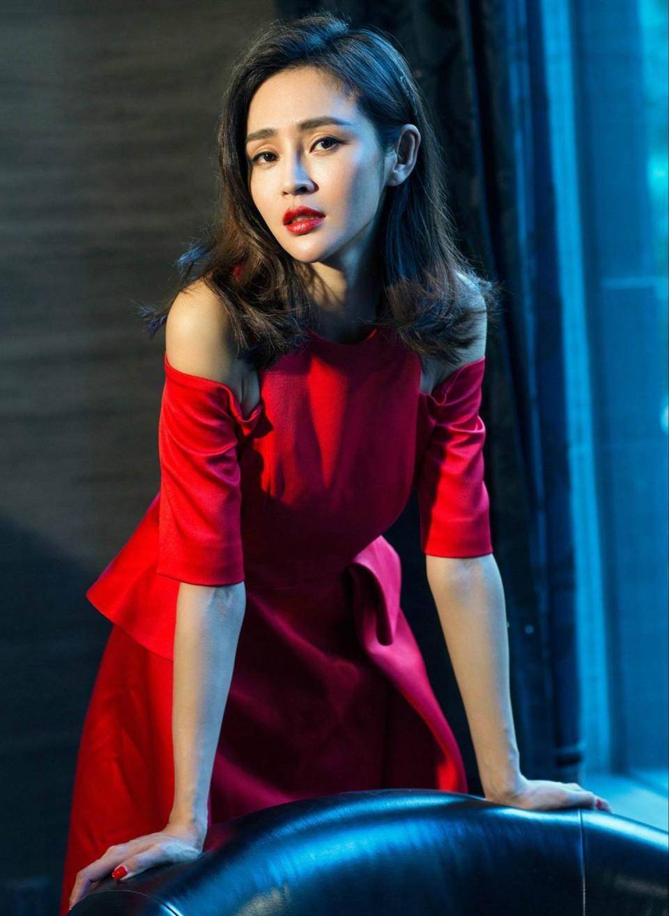 8位少数民族女星,个个靓丽,饱含异域时尚,有你喜欢的吗?