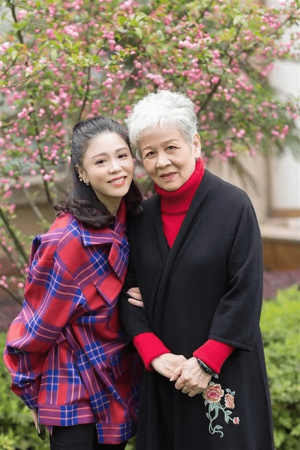 生前桃李满天下,多名弟子受访追忆恩师_刘佳怡_武汉_全国