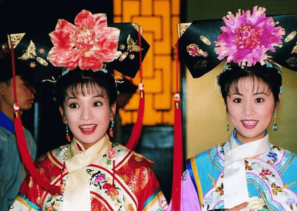 《还珠格格》作为琼瑶姑姑最著名的代表作之一,可以说是一代人的童年