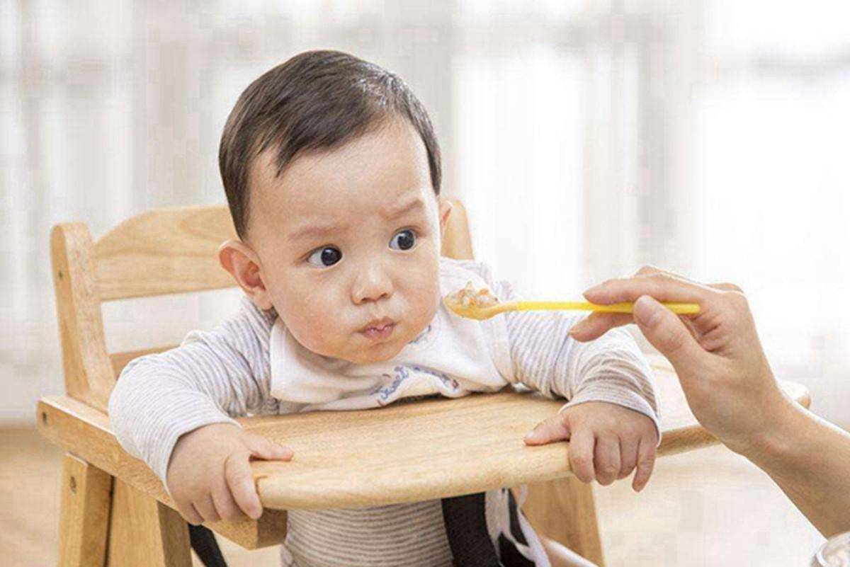 宝宝的辅食该如何添加？这6种食物常见的＂假辅食＂,妈妈可别乱给宝宝吃