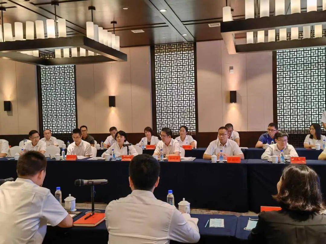 各县委书记分别介绍结对帮扶情况,禅城区对口帮扶黔东南州锦屏县,黎平