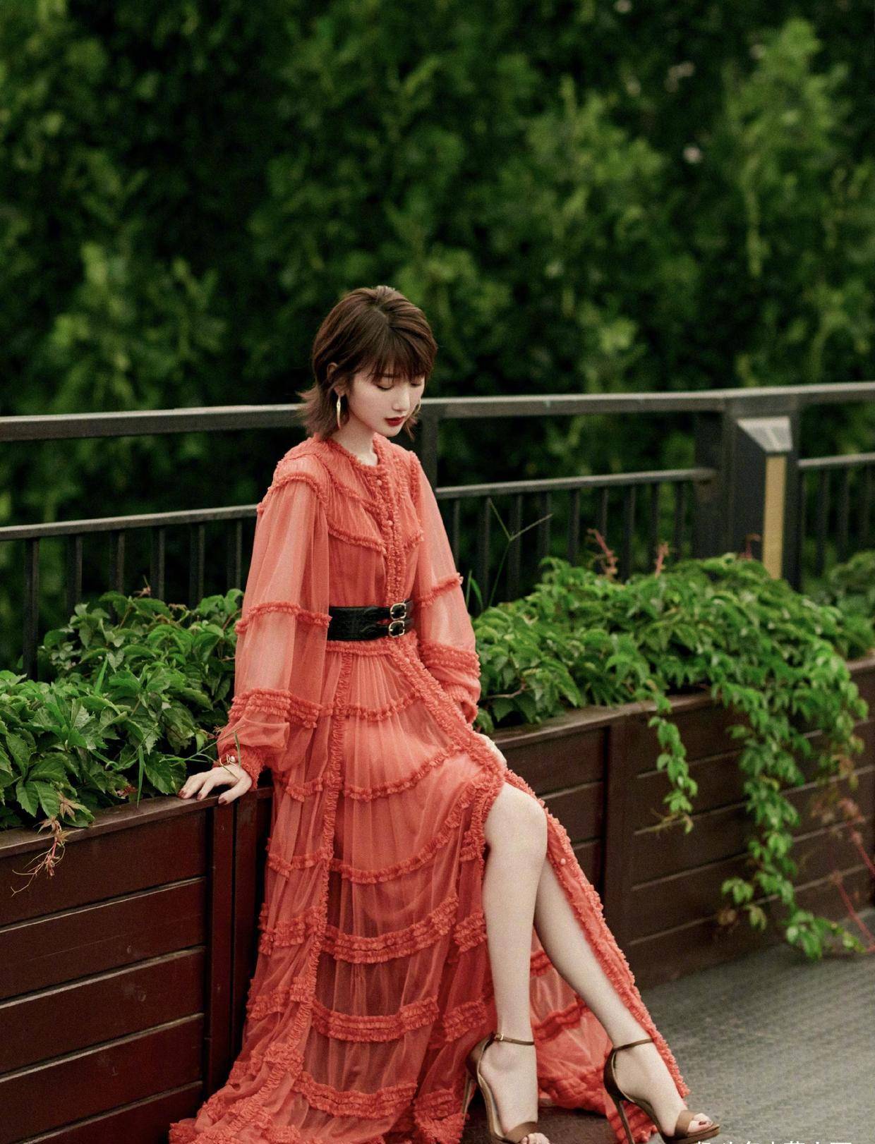 毛晓彤的"漫画腿"真是绝了!