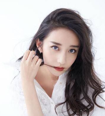 演员陈梦瑶:因《非诚勿扰》而被星探发掘,今被众人群起攻之_陈星瑶