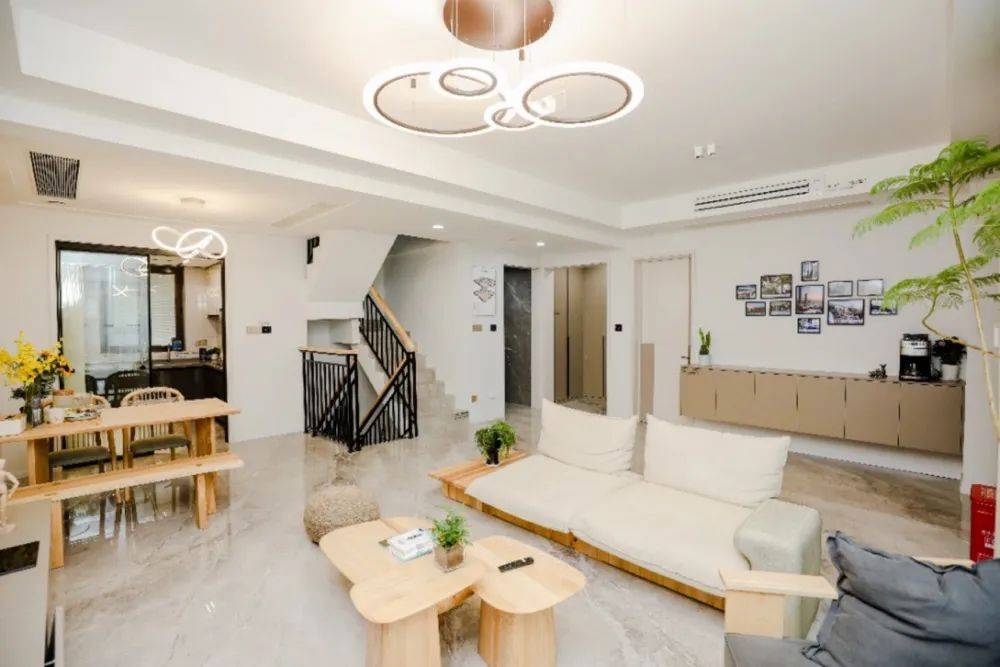 以科技创新撬动产业与商业双变革，家电巨头转型铺开“新蓝图”-家电圈官网