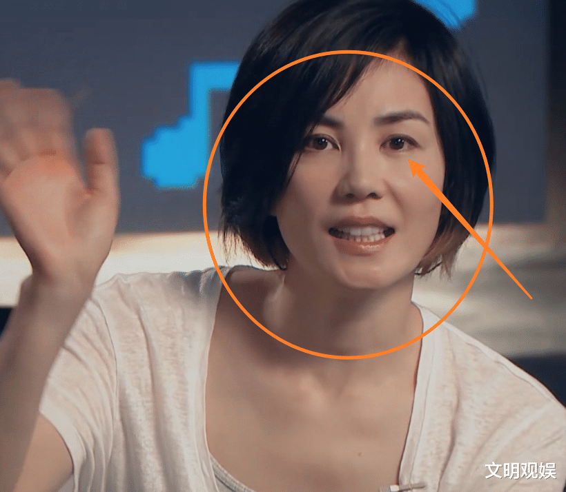 王菲k歌出镜,当镜头拉近特写她的脸部,这状态确定是51岁吗_模样_观众