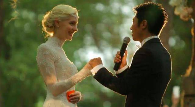 美不过章子怡,说不过涂经纬,二婚李白凭什么让撒贝宁神魂颠倒?