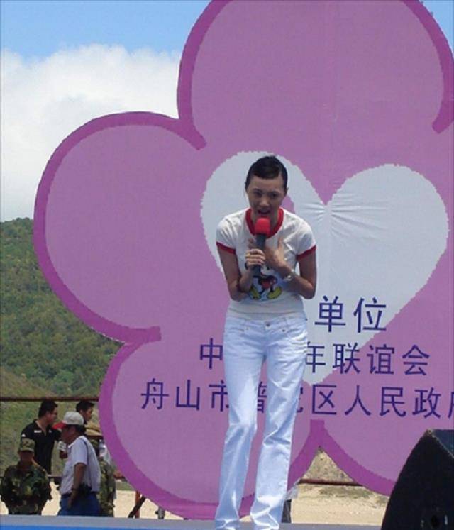 原创金玉婷近照曾5上春晚因患抑郁症隐退如今人气已不在