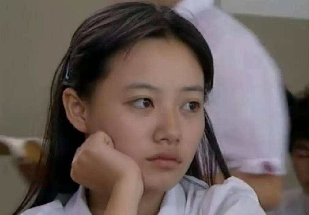 《长津湖》以五番票房超百亿,谁记得《十七岁不哭》里的青葱少年_小凉