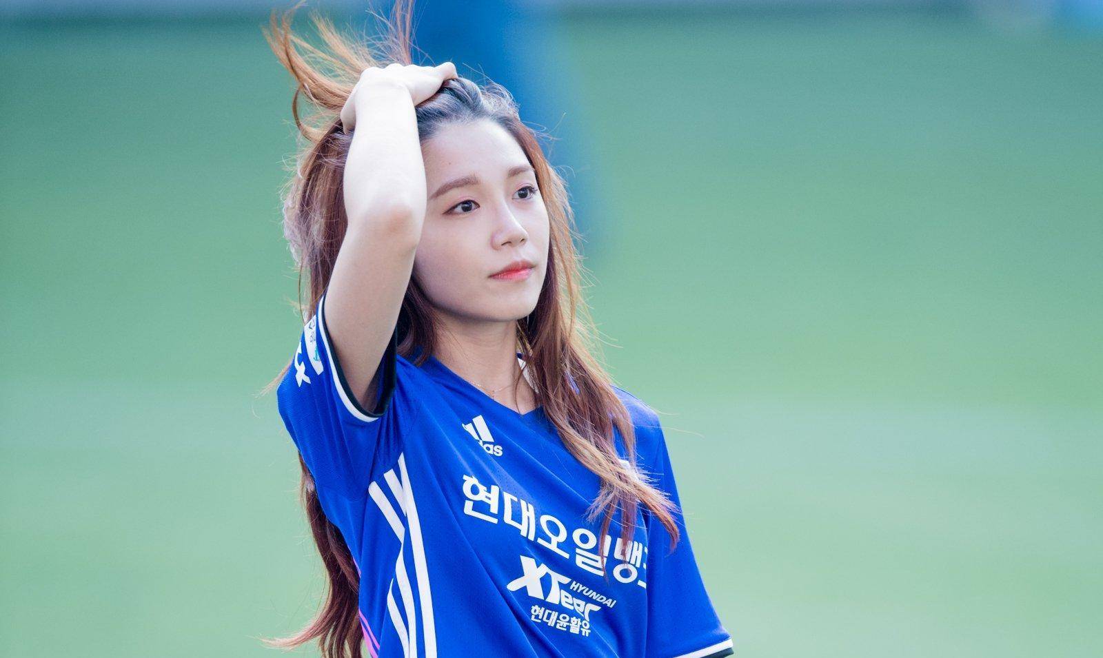 金大元接到金镇浩的传球并得分.下半场,蔚山现