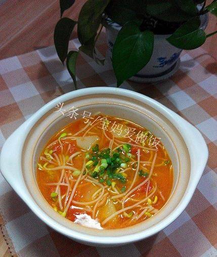 超简单番茄豆芽汤,可口又开胃,晚餐喝一碗,连米饭都省了_土豆_水量