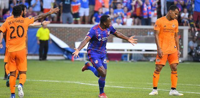 今日足球:夏洛特vs华盛顿联,华雷斯vs圣路易斯竞技_比赛_本赛季_联赛