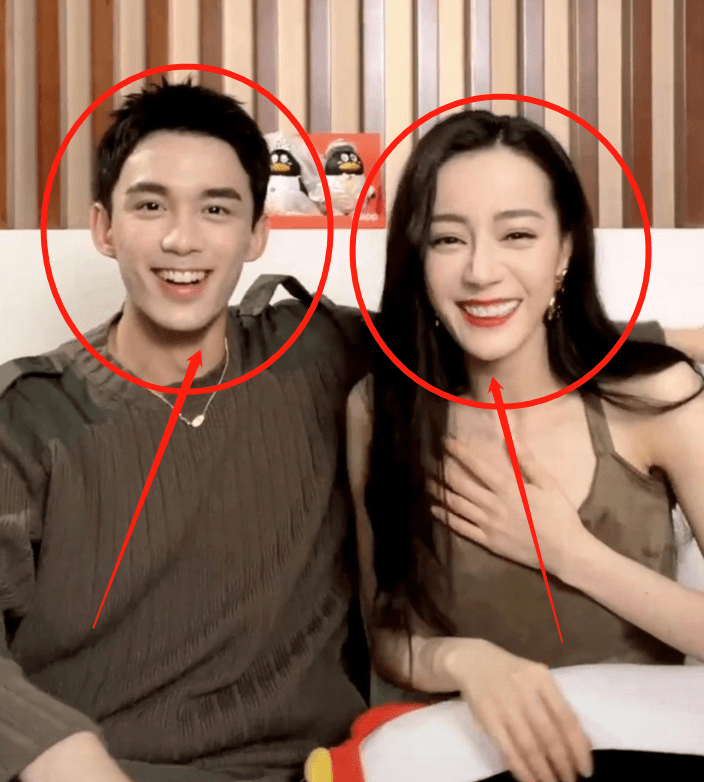 原创热巴吴磊同框直播无ps截图暴露真实颜值相差7岁的脸看愣了