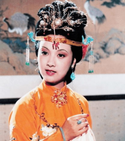 《红楼梦》中提到的"软烟罗",为何如此贵重?_贾母_丝织品_蝉翼