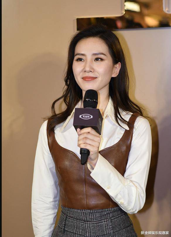 原创刘诗诗当妈后近照发福生图法令纹明显粉丝感慨她今年才33岁