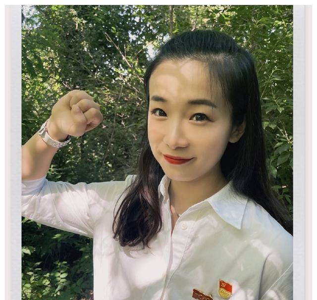 帅气老公人气高很苦恼,曾为宣示主权频繁晒照_唐佳良_广东队_辽宁队