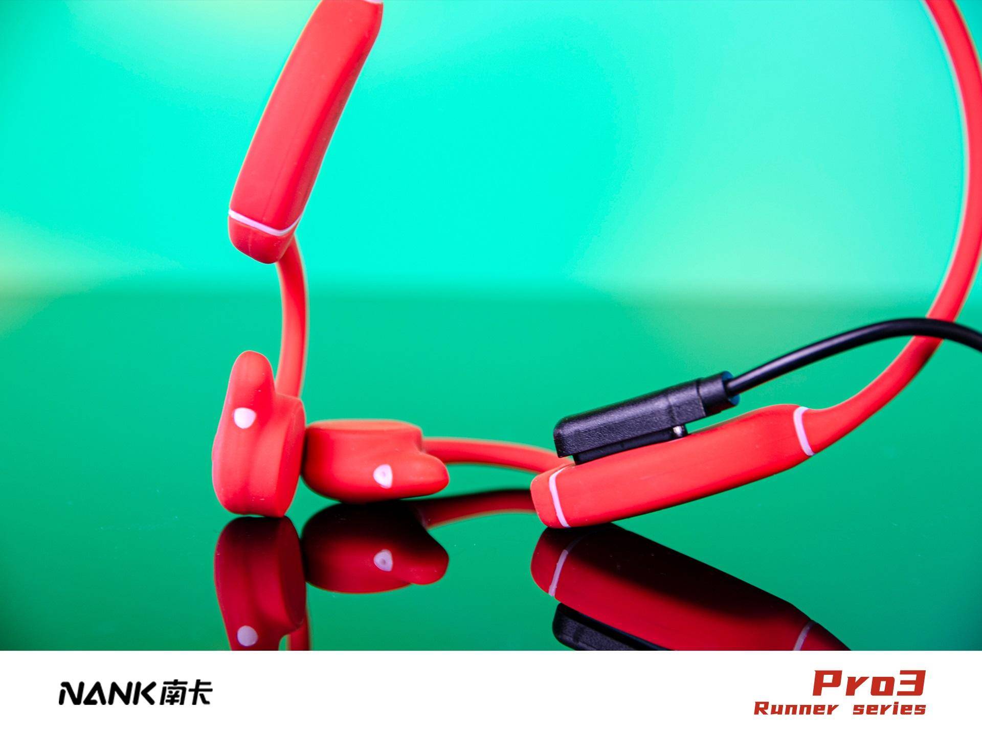 IPX8级防水、16GB音乐存储—南卡Runner Pro3运动型骨传导蓝牙耳机