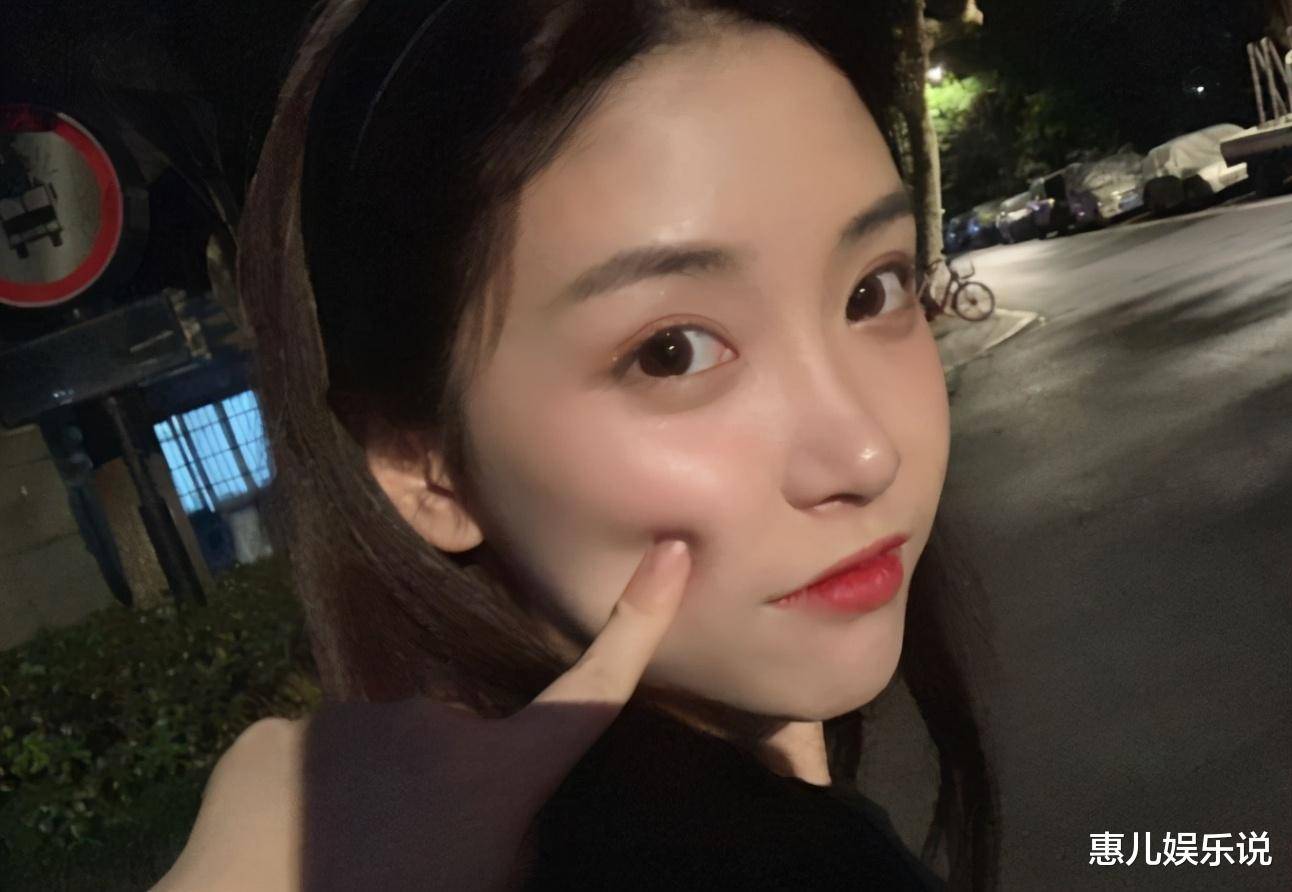 她才是真的直男斩,黄子韬表白李现点赞,半藏森林靠模仿她才成功!