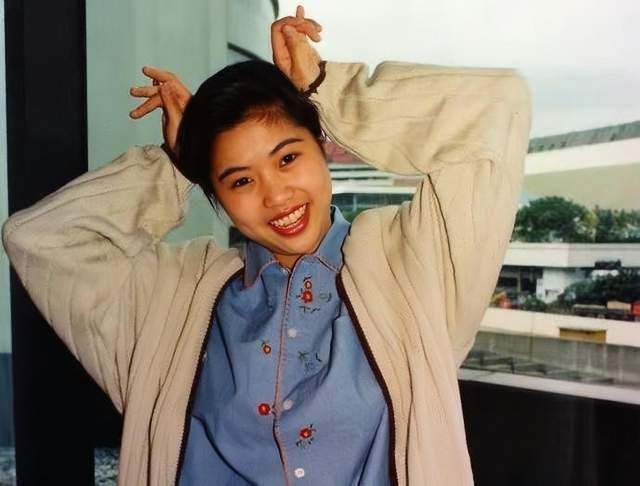 56岁香港知名女星梅小惠息影多年复出！至今仍是单身,前男友因癌症离世