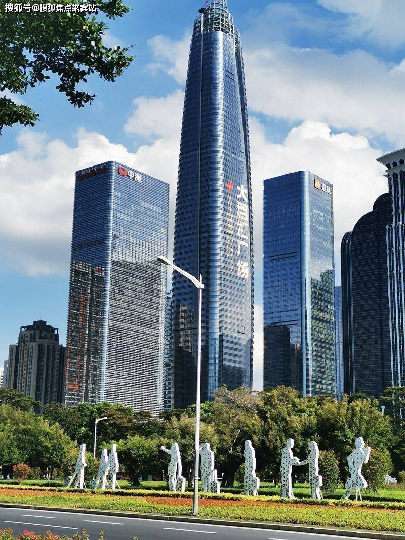 1万左右/平313--330--533--538平(大平层,4至5房)即将推出住宅户型:梯