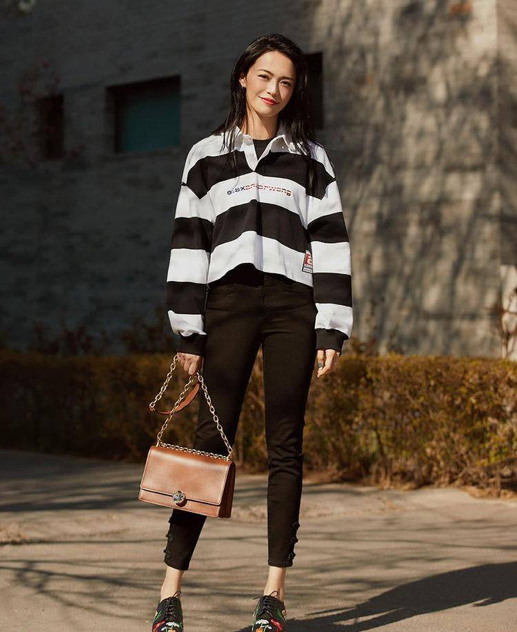 原创姚晨时尚街拍驴蹄鞋气场全开网友大姚真是越看越好看