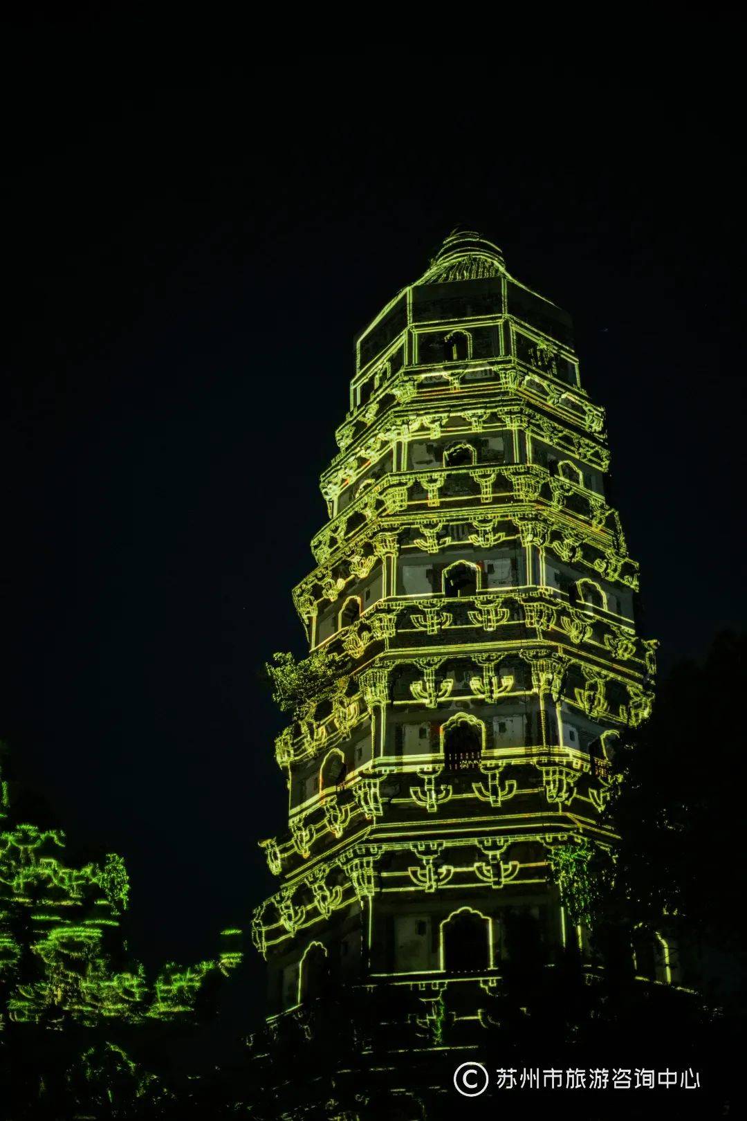 虎丘塔夜景图片