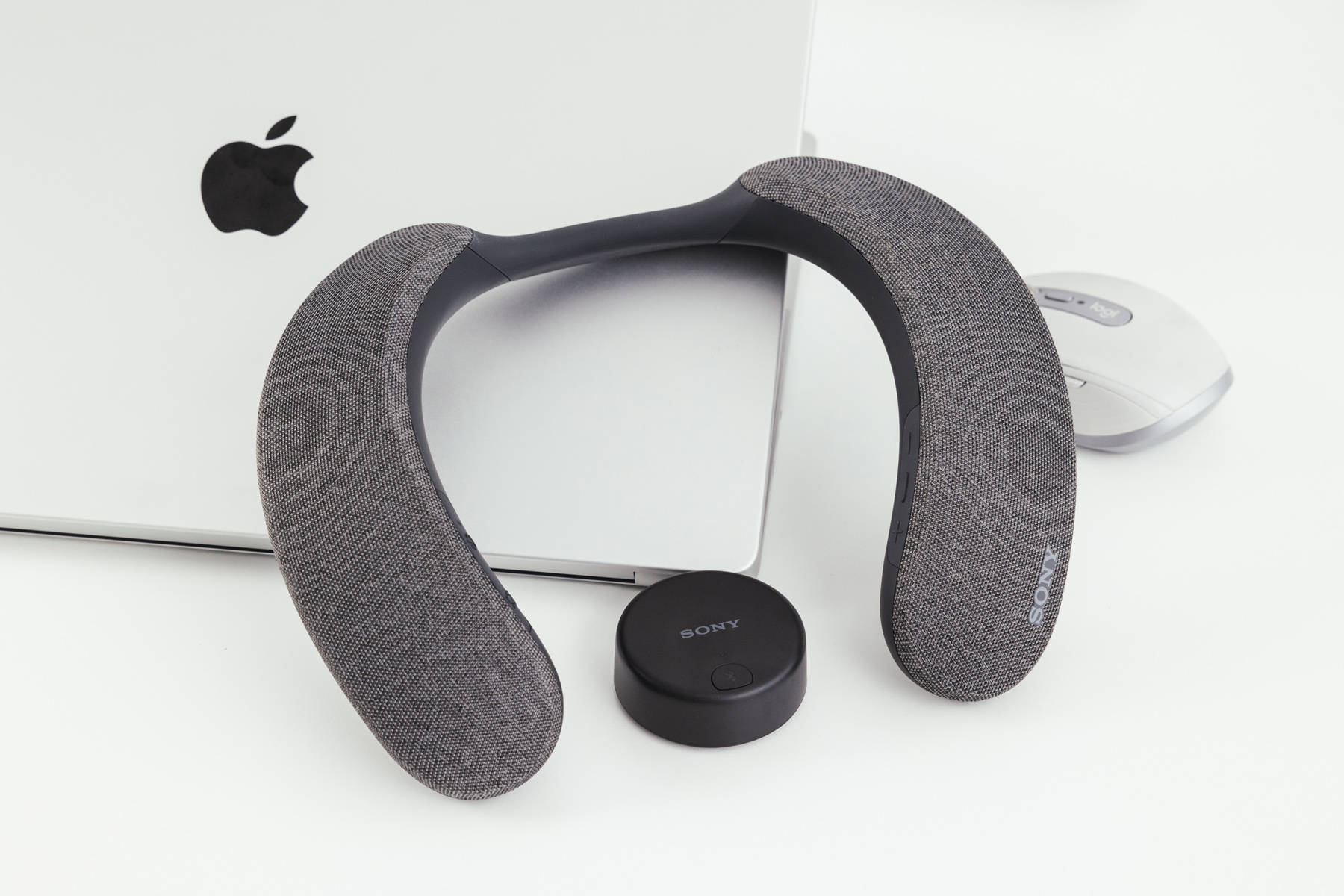 挂在脖子上的家庭影院是什么体验索尼颈挂式音箱srsns7开箱