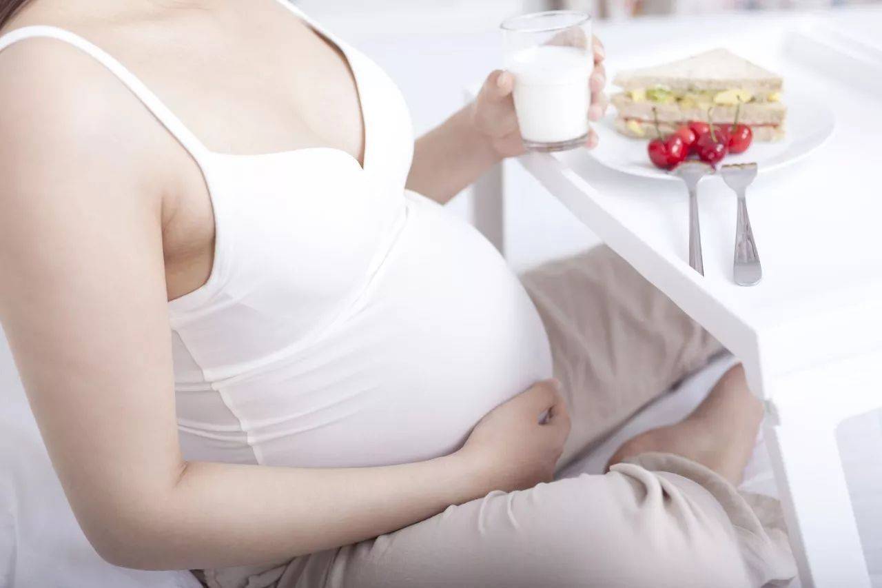 胎儿入盆是什么感觉和症状？孕妈如何克服对分娩的恐惧？